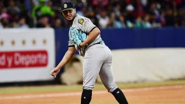 Yoimer Camacho está intratable y tiene récord perfecto en la Liga Mexicana de Béisbol