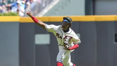Ronald Acuña Jr. prueba que es buen defensor a pesar de las estadísticas negativas