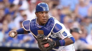 MLB: ¡Difícil de robar! Salvador Pérez es el número 1 en esta importante estadística