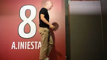 Andrés Iniesta finaliza su aventura en el futbol de Japón y se despide entre lagrimas Andrés Iniesta finaliza su aventura en el futbol de Japón y se despide entre lagrimas