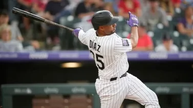MLB: Elías Díaz disparó el sexto estacazo de la temporada (+VIDEO)