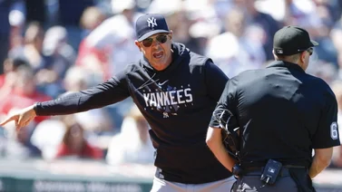 MLB: Este fue el enfrentamiento del Umpire venezolano con Aaron Boone (+VIDEO)