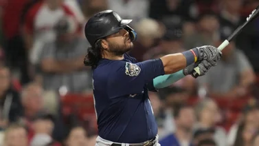 MLB: Mira el asombroso promedio de Eugenio Suárez con hombres en posición anotadora