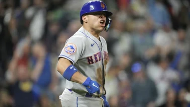 MLB: ¡Intratable! Francisco Álvarez se va para la calle por segundo día consecutivo (+VIDEO)