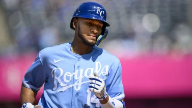 MLB: Edward Olivares asume el poder venezolano en los Reales (+Videos)