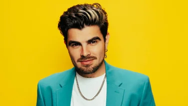 Entre lágrimas Jonathan Moly comparte su "Metamorfosis"