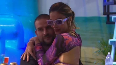  ¡Christian Estrada salió del grupo! Así le abre el corazón Aleska Génesis a Clovis Nienow 