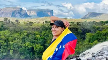 ¡Dando cuerpo! Maite Delgado deslumbra durante su paseo por Canaima ¡Dando cuerpo! Maite Delgado deslumbra durante su paseo por Canaima