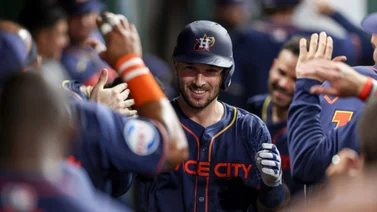 MLB: Este toletero de los Astros está desatado y enciende el rally contra Cardenales (+Video)