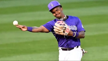 MLB: Prospecto dominicano de los Rockies de Colorado se estrena con buen pie