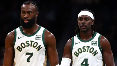 NBA: ¡Defensa hace ofensiva! Combinación mortal entre Jaylen Brown y Jrue Holiday para Boston en las Finales (+Video)