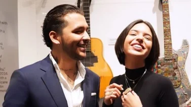 ¡Tápenle los ojos a Cazzu! Nodal y Ángela Aguilar cierran su show con tremendo beso (+Video)