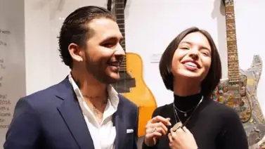 ¡Tápenle los ojos a Cazzu! Nodal y Ángela Aguilar cierran su show con tremendo beso (+Video) ¡Tápenle los ojos a Cazzu! Nodal y Ángela Aguilar cierran su show con tremendo beso (+Video)