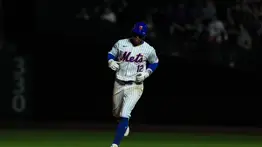 MLB: Francisco Lindor se va para la calle y alcanza marca histórica para los Mets (+Video)