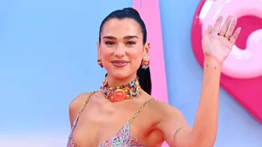 ¡No lo podrás creer! Revelan la cédula de identidad venezolana de Dua Lipa