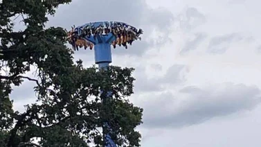 ¡Peligro en las alturas! Mira lo que les ocurrió a varias personas en un parque de diversiones de EE.UU.