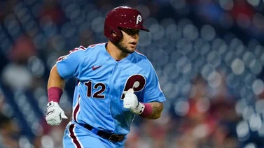 MLB: Mira cómo Rafael Marchán muestra su gran brazo a la defensiva (+Video)