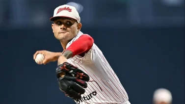 LVBP: Erick Leal alegra a fanáticos de Leones del Caracas con este gesto (+Video)