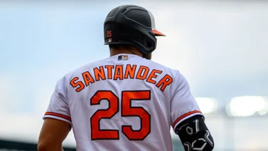 MLB: Anthony Santander vuela en los jardines del Yankee Stadium (+Video)