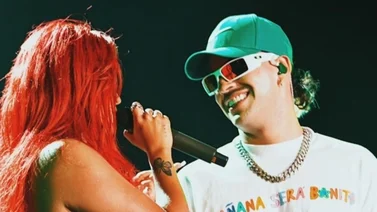 Video | ¡Escándalo! Karol G es pillada bailando “pegadito” con un hombre en Londres ¿y Feid?