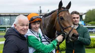 Dupla de Padre e Hijo Jockey y Trainer logran el triunfo en Royal Ascot Dupla de Padre e Hijo Jockey y Trainer logran el triunfo en Royal Ascot