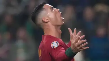 Cristiano Ronaldo recibe advertencia del árbitro al inicio del juego Portugal vs Turquía (+Video) Cristiano Ronaldo recibe advertencia del árbitro al inicio del juego Portugal vs Turquía (+Video)