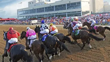 Aprendiz de 16 años gana dos carreras en hipódromo de Estados Unidos Aprendiz de 16 años gana dos carreras en hipódromo de Estados Unidos
