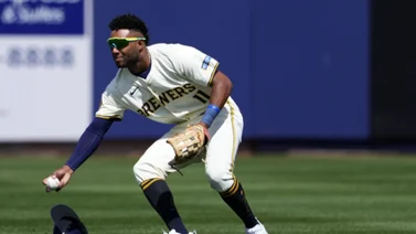 MLB: Mira la impresionante atrapada de Jackson Chourio ante Texas 