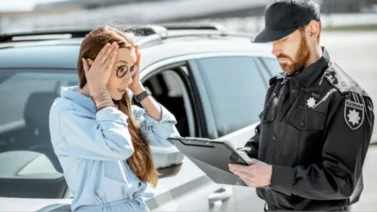 ¿Puedo pagar una multa sin necesidad de ir a la corte en California?