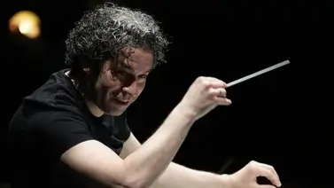 Gustavo Dudamel recibe título honorífico de Amigo de Barcelona (+Detalles) Gustavo Dudamel recibe título honorífico de Amigo de Barcelona (+Detalles)
