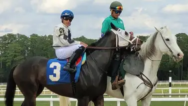 Jockey venezolano duplica y se coloca entre los 10 mejores en este hipódromo de Estados Unidos Jockey venezolano duplica y se coloca entre los 10 mejores en este hipódromo de Estados Unidos