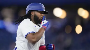 MLB: Vladimir Guerrero Jr. suena el madero y se convierte en el némesis de los Yankees MLB: Vladimir Guerrero Jr. suena el madero y se convierte en el némesis de los Yankees