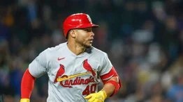 MLB: Willson Contreras y Hunter Greene protagonizaron intercambio de palabras  (+Video)
