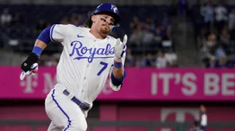 MLB: Bobby Witt Jr. registró esta absurda marca de home a tercera ante Cleveland (+Video)