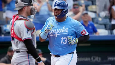MLB: Salvador Pérez castigó a los Guardianes con su poder (+Video)