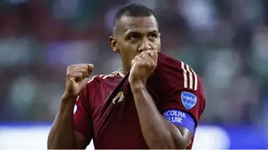 ¡Orgullo Vinotinto! Salomón Rondón iguala a Juan Arango en este increíble registro en Copa América (+Detalles) ¡Orgullo Vinotinto! Salomón Rondón iguala a Juan Arango en este increíble registro en Copa América (+Detalles)