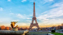 UCL: La Torre Eiffel se ilumina de esta forma por el título del PSG (+Foto)