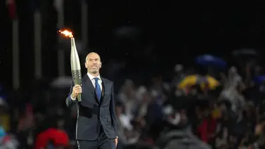 ¡Espera por Francia! Zinedine Zidane rechaza oferta multimillonaria de este club ¡Espera por Francia! Zinedine Zidane rechaza oferta multimillonaria de este club
