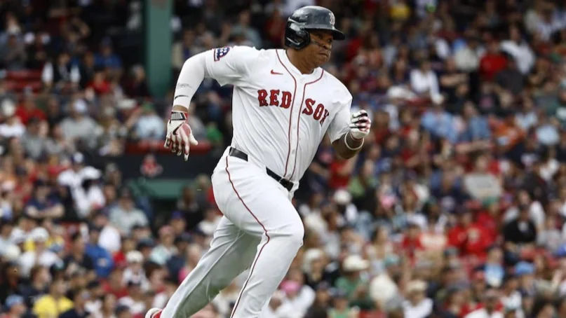MLB: Rafael Devers se puso a la par de Miguel Cabrera en esta notable marca (+Datos)