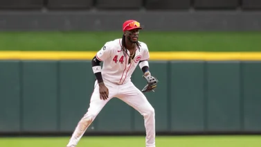 MLB: Elly de la Cruz recibe duro golpe y pega jonrón con dedicatoria (+Detalles)