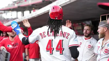MLB: ¿Debe Elly De La Cruz dejar de batear a la derecha en 2025? MLB: ¿Debe Elly De La Cruz dejar de batear a la derecha en 2025?