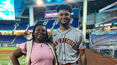 MLB: Dominicano Camilo Doval consigue su primera cifra redonda como cerrador (+video)