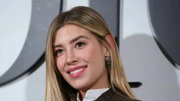 Hija de Luis Miguel es diagnosticada con una terrible enfermedad (+Detalles)