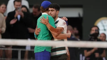 Carlos Alcaraz completa la heroica frente a Sinner y conquista Roland Garros