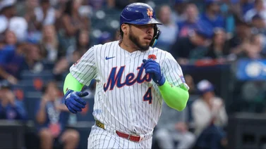 MLB: Francisco Álvarez castiga a los Rockies con kilométrico vuelacercas (+video)