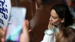 María Claudia Tarazona ofrece oración por su esposo Miguel Uribe Turbay