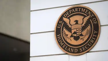 DHS aumenta el control migratorio en respuesta a las protestas en Los Ángeles DHS aumenta el control migratorio en respuesta a las protestas en Los Ángeles