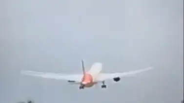 Accidente aéreo India: Mitad de pasajeros de vuelo Air India a Londres habría muerto Accidente aéreo India: Mitad de pasajeros de vuelo Air India a Londres habría muerto