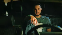 Víctor Muñoz enciende “La isla” con dos remix 