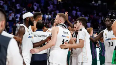 Liga Endesa: Real Madrid se pone a ley de uno de jugar la Final tras propinar paliza a Unicaja Liga Endesa: Real Madrid se pone a ley de uno de jugar la Final tras propinar paliza a Unicaja